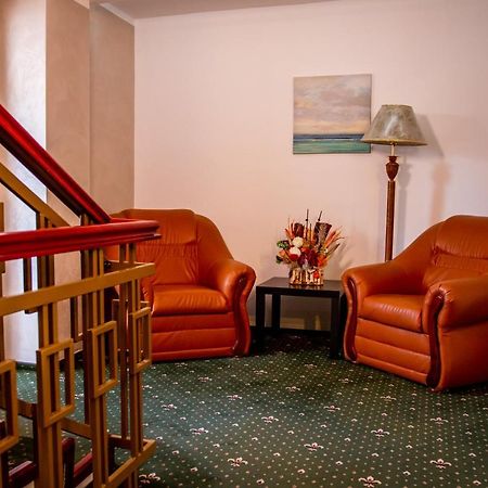 Hotel Restaurant Rustic Александрия Экстерьер фото