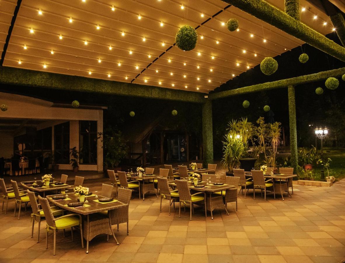 Hotel Restaurant Rustic Александрия Экстерьер фото