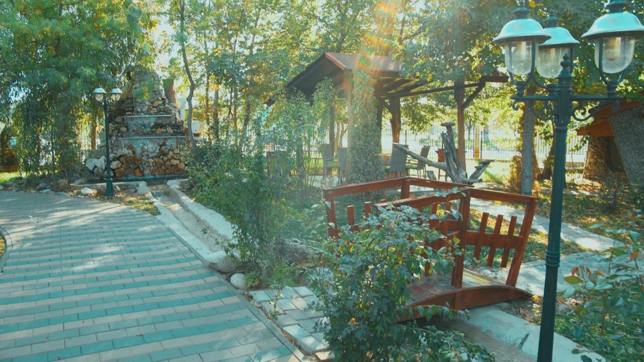 Hotel Restaurant Rustic Александрия Экстерьер фото