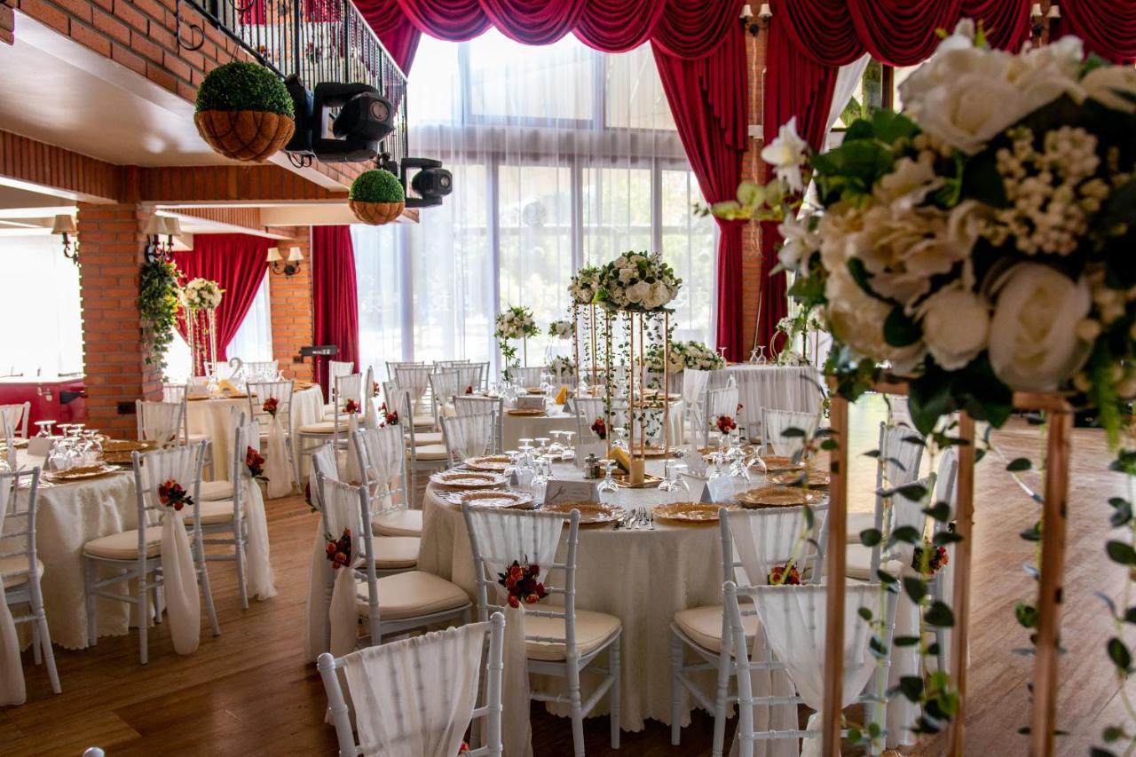 Hotel Restaurant Rustic Александрия Экстерьер фото